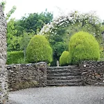 Woodhill House