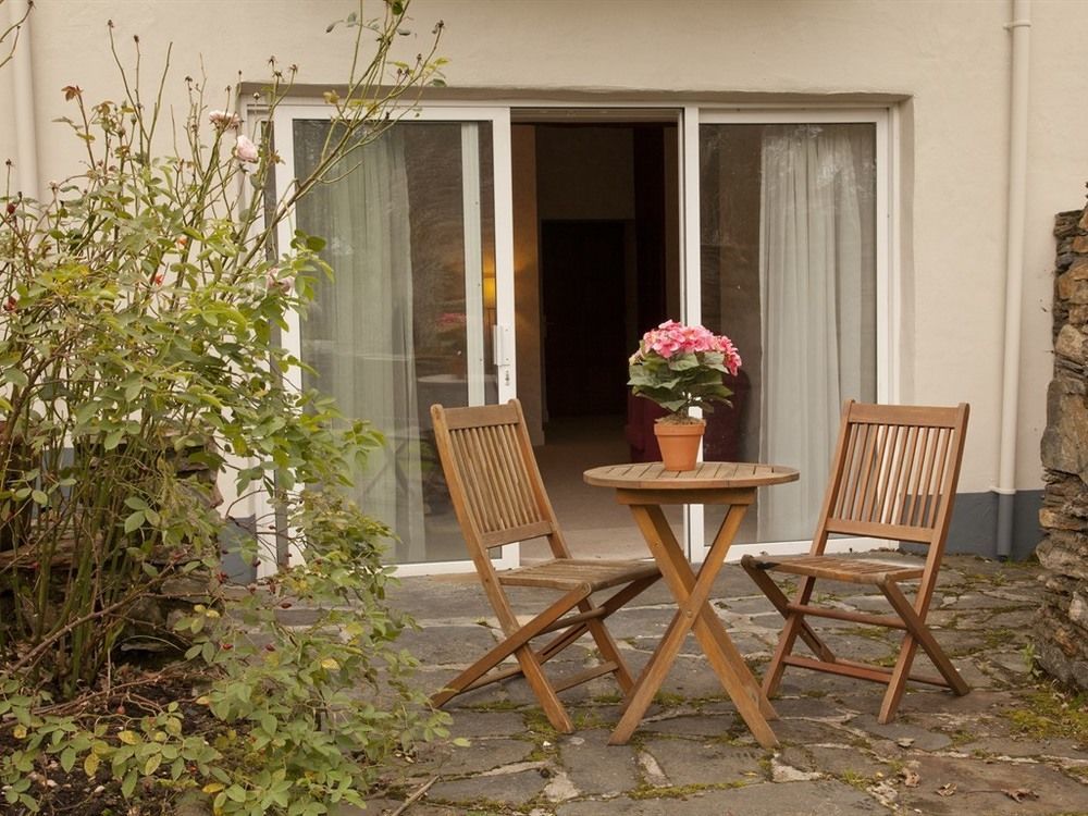 Woodhill House Guest house
